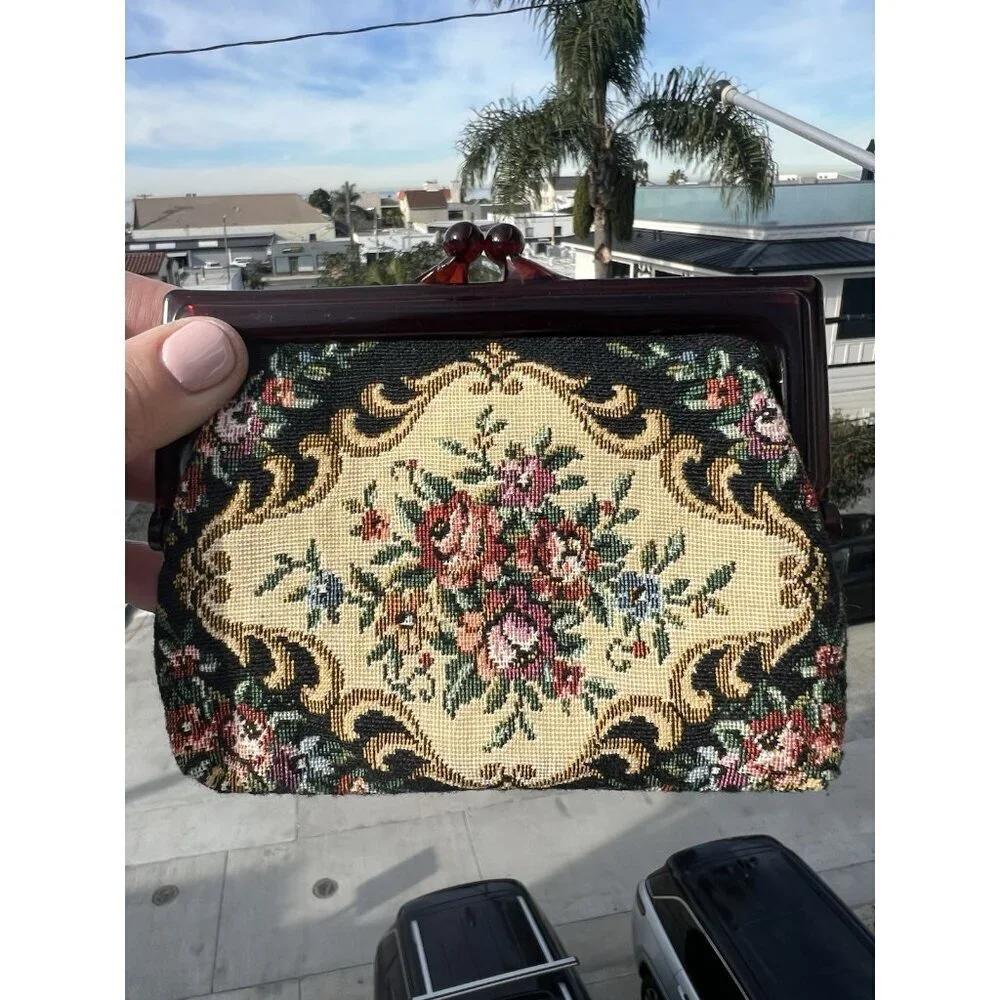 Unbranded style tapestry